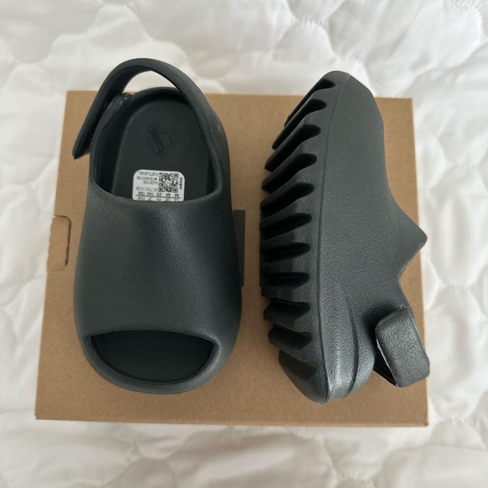 Adidas Kids Yeezy Slide